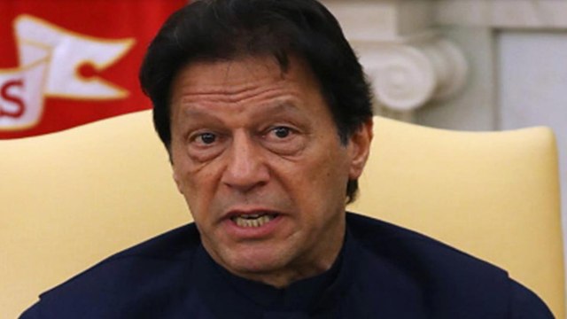 Pakistan again stirs Kashmir issue, Imran gives bomb threats