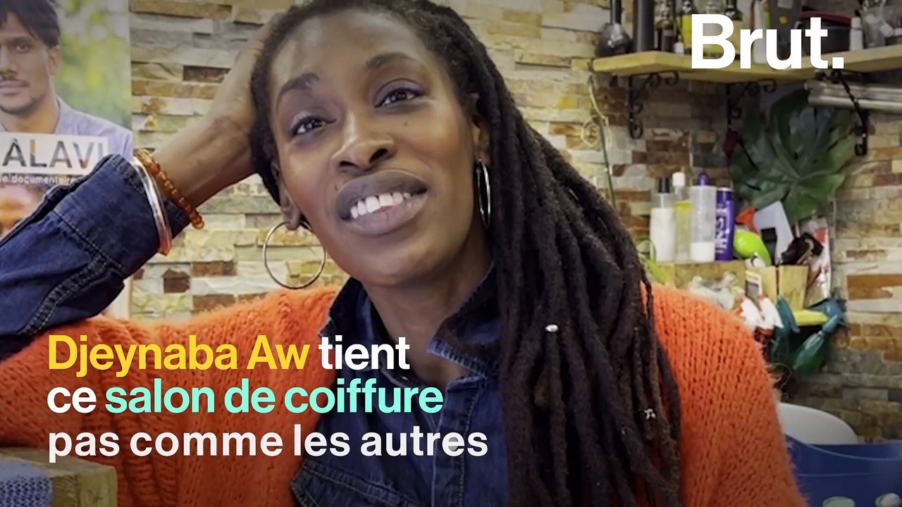 Chez Djeynaba Aw, un salon de coiffure pas comme les autres