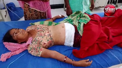 VIDEO : पड़ोस में रिश्तेदार से मिलकर घर लौट रही महिला को सांड लिया चपेट में, पेट में मारा सींग, हालत गंभीर