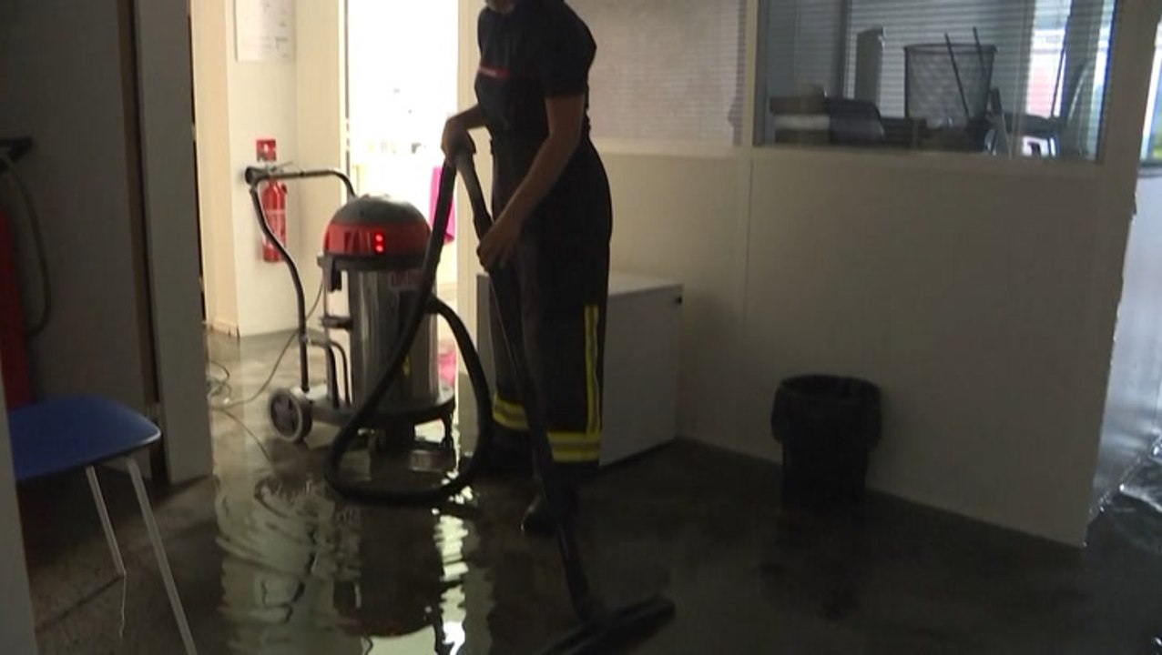 Cleanup after heavy flooding in France