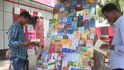 بسبب ندرة المكتبات.. طلاب صوماليون يواجهون صعوبات في إنجاز بحوثهم