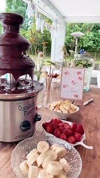 Noura, l'épouse de Jo-Wilfried Tsonga, a célébré la future naissance de leur enfant lors d'une baby shower.