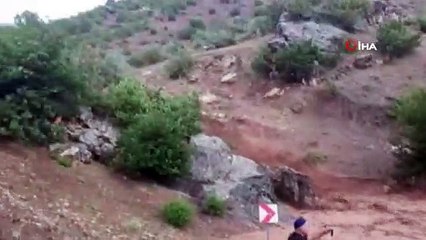 Kayseri'de sağanak sele neden oldu