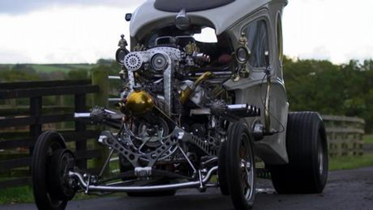 Paul Bacons Fantasiefahrzeuge - Flucht aus der Realität