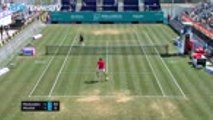 Moutet hits incredible tweener against Medvedev