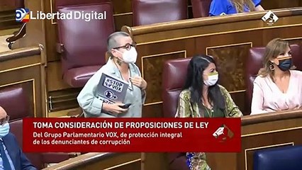 Una diputada de ERC se encara con Olona en el Congreso al grito de "fascista"