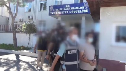 BALIKESİR - Botla Yunanistan'a kaçmaya çalışan 6 FETÖ üyesi ve 2 göçmen kaçakçısı tutuklandı