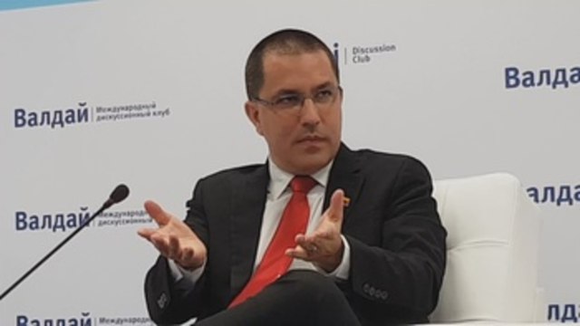 Caracas pide a Biden recrificar la política de sanciones y volver a legalidad