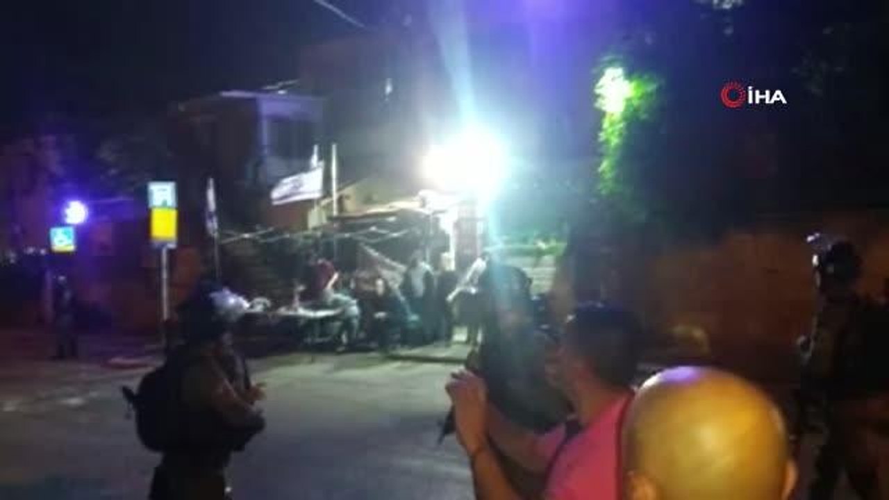 İsrail polisi, Şeyh Cerrah sakinlerine saldırdı