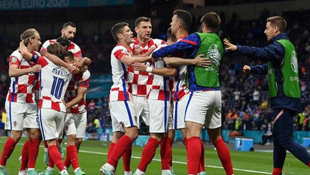 EURO 2020 D Grubu'nda İskoçya'yı 3-1 mağlup eden Hırvatistan bir üst tura yükseldi