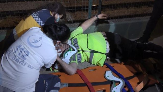 Son dakika haberleri | Aşırı süratli otomobilin alkollü sürücüsü polis noktasına daldı 2'si polis 4 yaralı - KAZA MOBESEDE