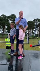 El príncipe Guillermo y sus hijos dan el pistoletazo de salida a la carrera de Sandringham