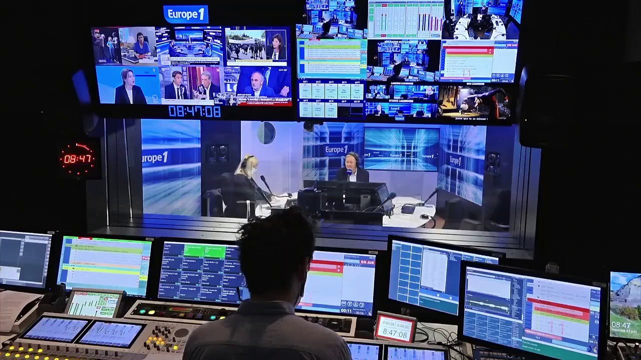 Didier Deschamps : "Si Mbappé et Benzema avaient l'amabilité de marquer, ça serait sympa !" (Canteloup)