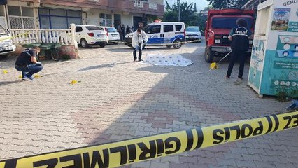 Bahçe duvarı nedeniyle tartıştığı komşusunu öldürdü