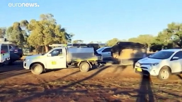 Découvrez les images impressionnantes de l'invasion de souris dévastatrices dans une prison australienne - Des centaines de détenus évacués