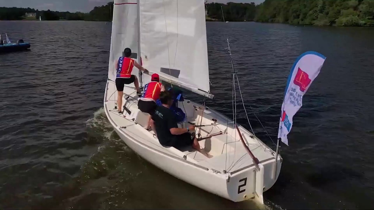 Déjà les premières belles batailles sur la LNVoile 2021 à Nantes /  Fédération Française de Voile 2021