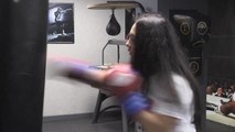 ESKİŞEHİR - Avusturya'dan kesin dönüş yapan genç kadın boksör Türkiye için yumruk atacak