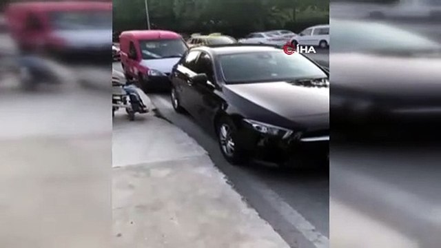 Avcılar’da engelli rampası önüne park sosyal medyada tepki topladı