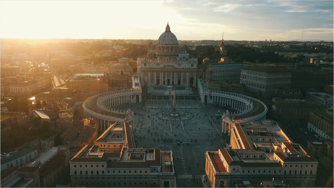 Vatican opposes homophobia law