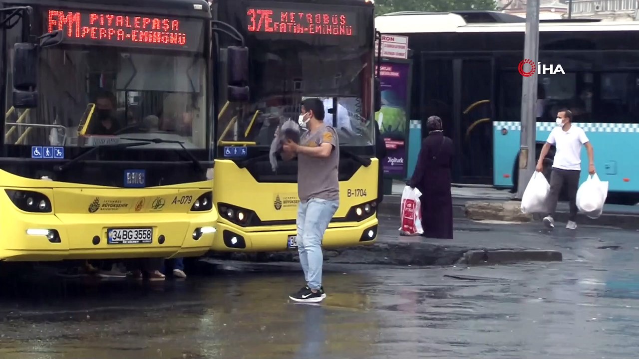 İstanbul'da sağanak yağış başladı
