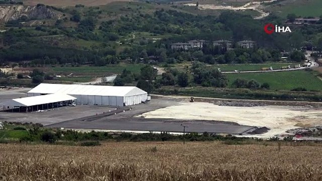 Kanal İstanbul temel atma törenine 72 saat kala tören alanı kurulmaya başlandı