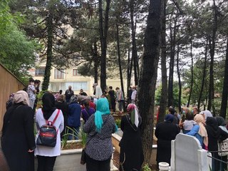 ÜMRANİYE'DEKİ KOCA DEHŞETİNDE ÖLEN ANNE VE OĞLU, TOPRAĞA VERİLDİ