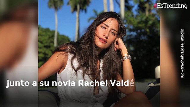 Junto al mar, Alejandro Sanz y Rachel Valdés presumieron de su amor en redes sociales