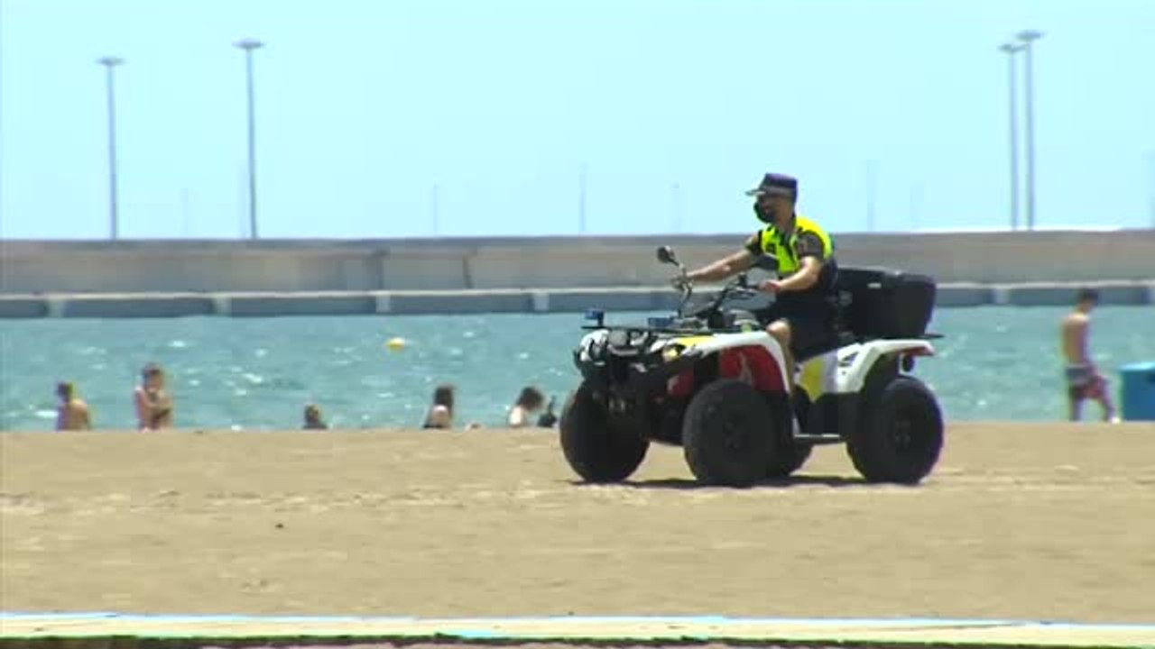 Se ultiman los preparativos para una noche de San Juan sin apenas hogueras en las playas