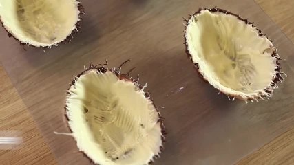 Überraschungseier selber machen: So einfach klappt's!