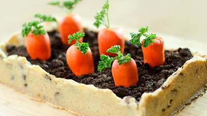 Ein Kuchen, der aussieht wie ein Möhrenbeet. So einfach geht´s!