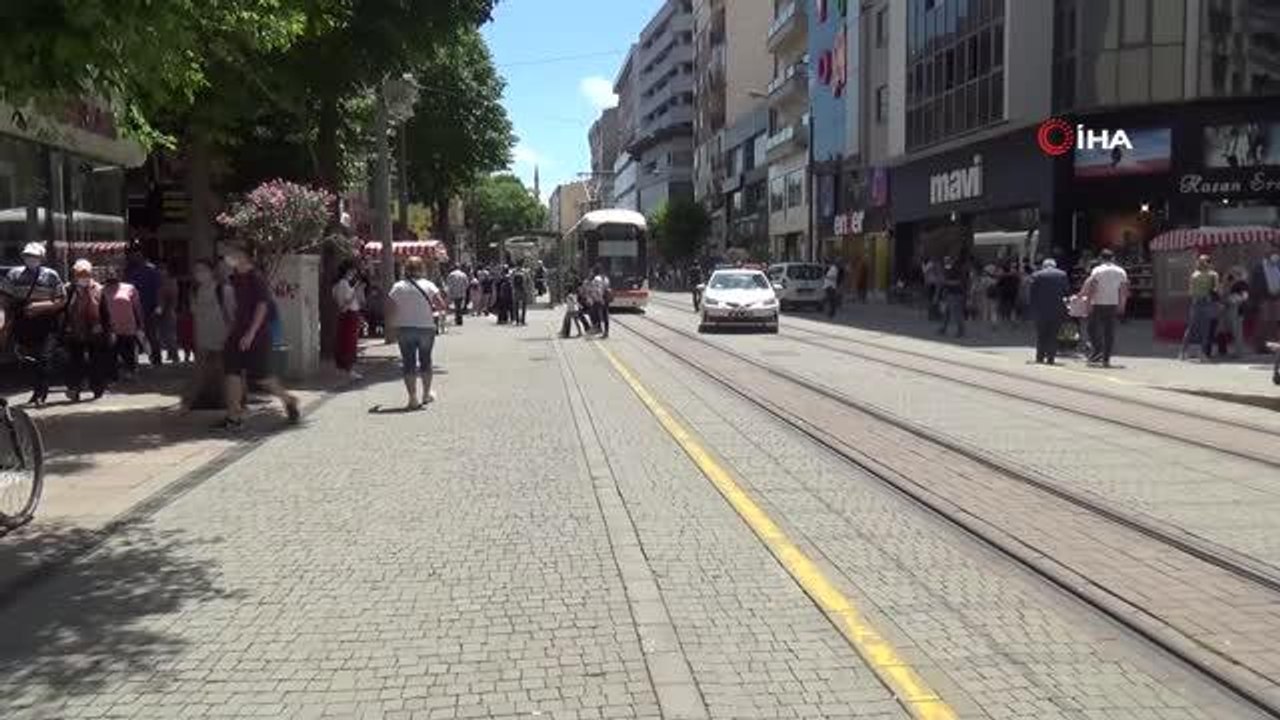 Yüksek riskli iller arasına giren Eskişehir'de vatandaş tedirgin