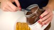 Schoko-Erdnuss-Toast: Heißer Toast bringt Schokolade zum Schmelzen