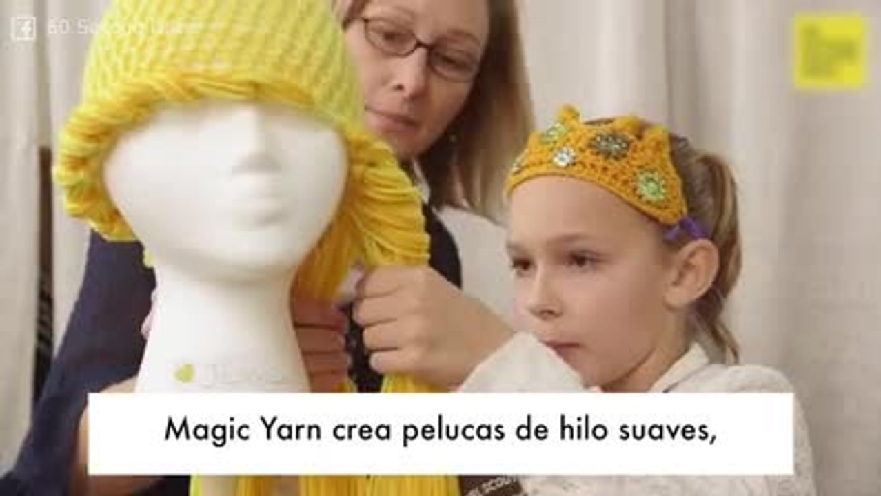 Estas pelucas les sacan sonrisas a miles de niños