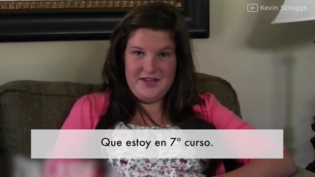 ¡Este padre entrevista a su hija el primer día de cole de cada año!