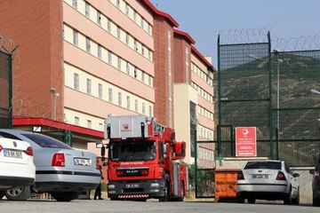 Geri Gönderme Merkezindeki yangında 1 sığınmacı hayatını kaybetti