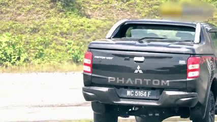 ¡Esta piloto de coches profesional les ha gastado una broma a estos hombres!