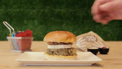 Una hamburguesa vegetariana llena de sabor