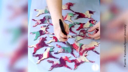 Ideal para fiestas: galleta-piñata en forma de unicornio