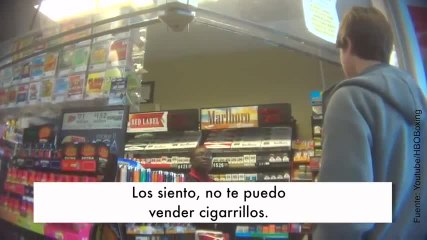 Inaudito: ¡este chico no puede comprar cerveza, pero sí un arma!