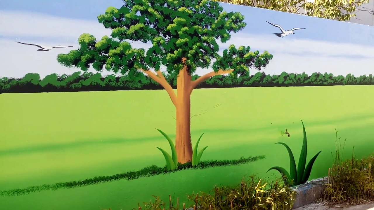 Draw a tree on the wall of the house