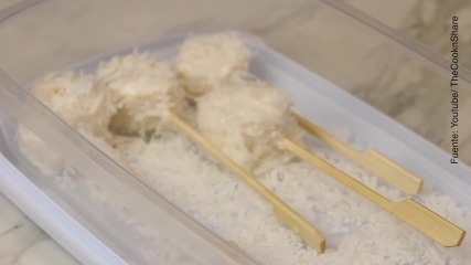 ¡Chupachups de plátano y coco!