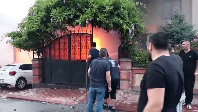 KAYSERİ - Bir apartmanın zemin katındaki dükkanda çıkan yangın söndürüldü