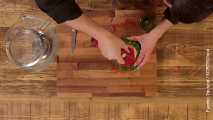 ¡6 trucos con los que cortar y pelar fruta será pan comido!