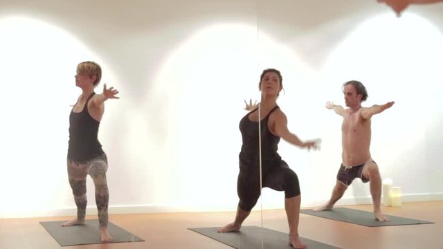 ¿Por qué el yoga es perfecto para liberar estrés