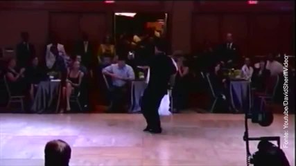 Questa donna ha il ritmo nel sangue!