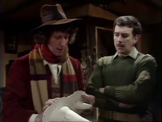 Doctor Who clásico Temporada 13 episodio 1 "Terror of the Zygons part 1" (subtítulos en español)