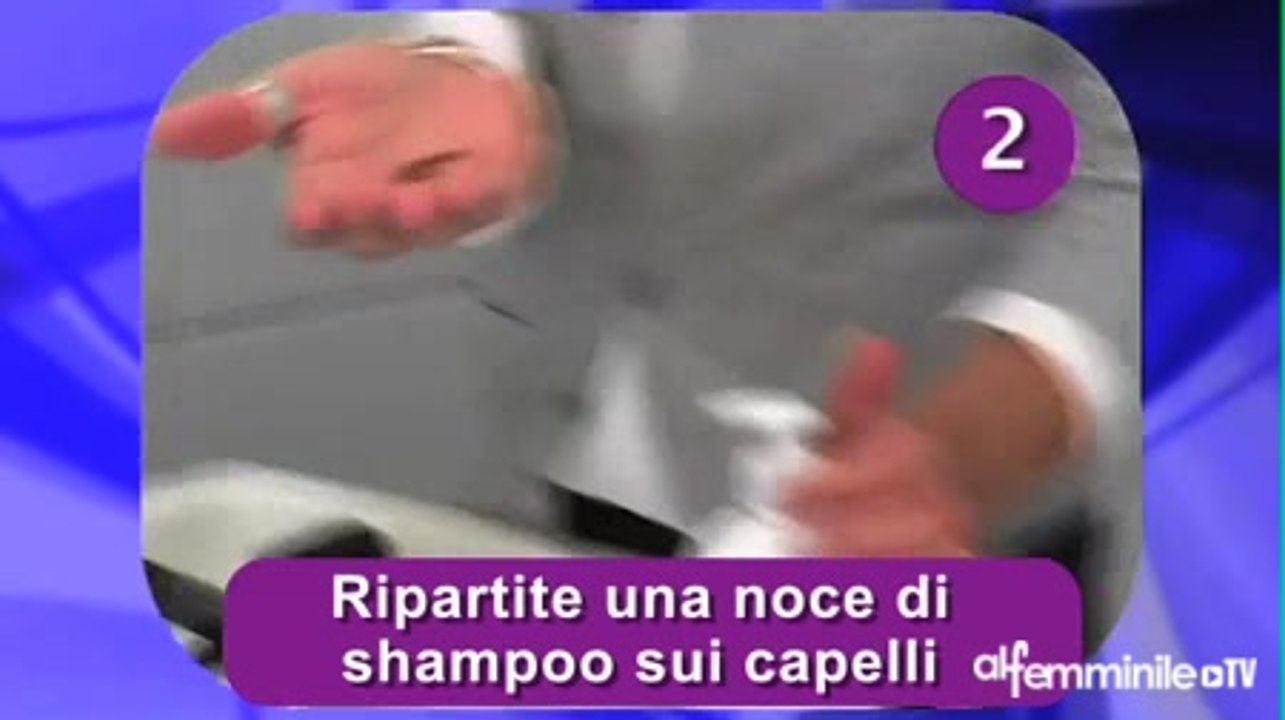 Come lavare i capelli Il tutorial per averli lu...