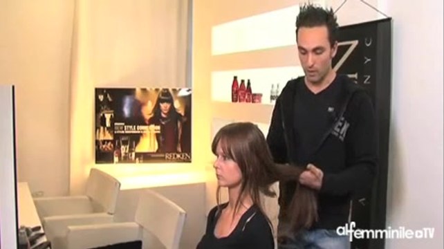 Come dare lucentezza ai capelli, tutti i consigli - video