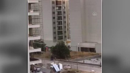Aydın'da fırtınada yıkılan bahçe duvarının altında kalan kadın hayatını kaybetti
