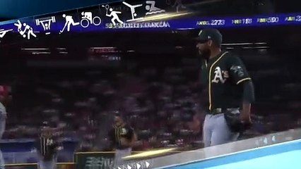 [스포츠영상] 잠시 검문 있겠습니다! 바지도 벗을게요!